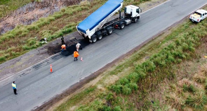 Ruta 65: Comenzaron a reparar los sectores más dañados en cercanía a Bolívar